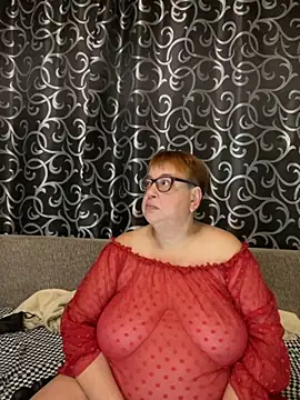 Snapshot of Klio5678 chatting on November 14, 2025, 8:45 pm Klio5678 online show from November 14, 2025, 8:45 pm