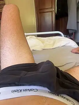 h0rnyguy001 online show from April 14, 2026, 12:48 am