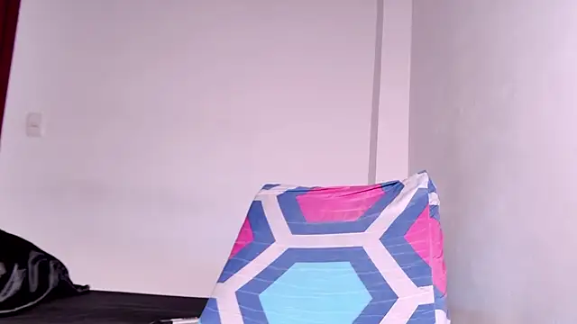 caarlywhitee online show from March 19, 2026, 1:27 am