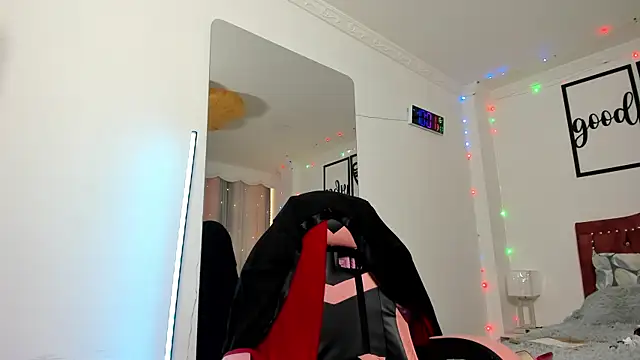 Snapshot of Marie_Mature chatting on March 11, 2025, 3:02 pm Marie Mature online show from March 11, 2025, 3:02 pm