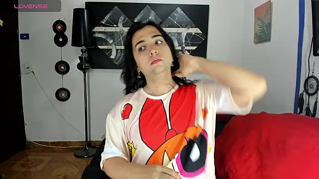 Snapshot of SARAMISHA chatting on September 24, 2025, 3:18 pm SARAMISHA online show from September 24, 2025, 3:18 pm