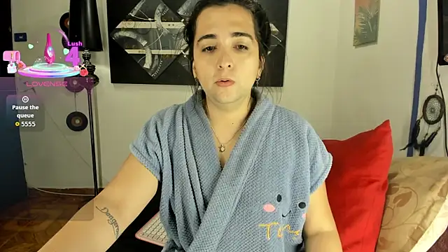 Snapshot of SARAMISHA chatting on September 19, 2025, 1:37 pm SARAMISHA online show from September 19, 2025, 1:37 pm