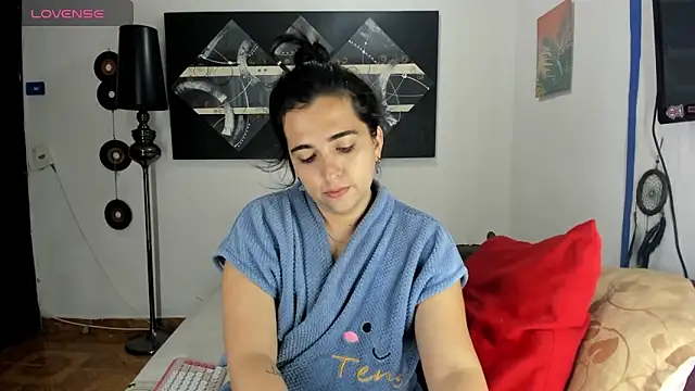 Snapshot of SARAMISHA chatting on September 12, 2025, 5:02 pm SARAMISHA online show from September 12, 2025, 5:02 pm