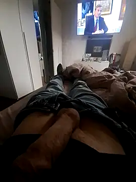 ciccio8907 online show from April 14, 2026, 11:15 am