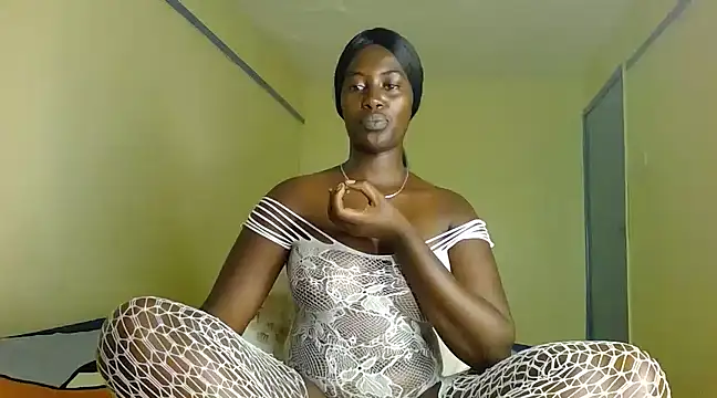 Snapshot of Thambi_queen chatting on February 16, 2025, 3:47 am Thambi queen online show from February 16, 2025, 3:47 am