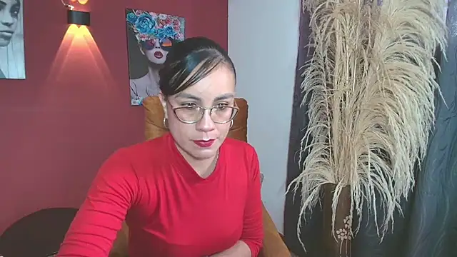 Snapshot of Agata-Moon chatting on March 22, 2025, 4:15 pm Agata-Moon online show from March 22, 2025, 4:15 pm