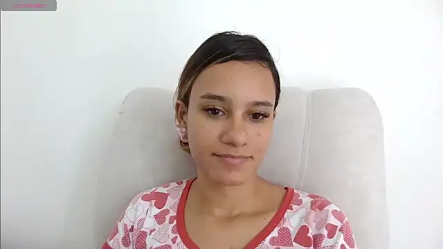 Snapshot of SamanthaWatson chatting on April 15, 2026, 3:49 pm SamanthaWatson online show from April 15, 2026, 3:49 pm