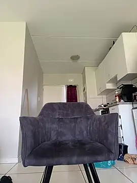 officialkhakes za online show from February 23, 2025, 11:22 am