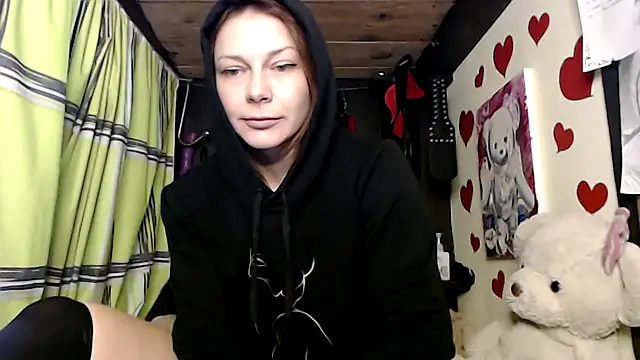 HarleyQuinn 69 online show from December 28, 2024, 6:29 pm