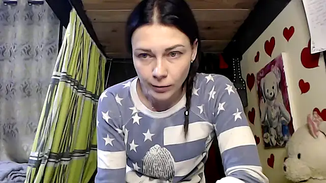 HarleyQuinn 69 online show from January 20, 2025, 7:35 pm