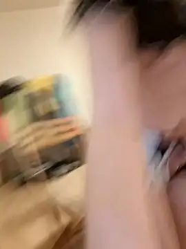 kaca098 online show from April 9, 2026, 5:52 pm