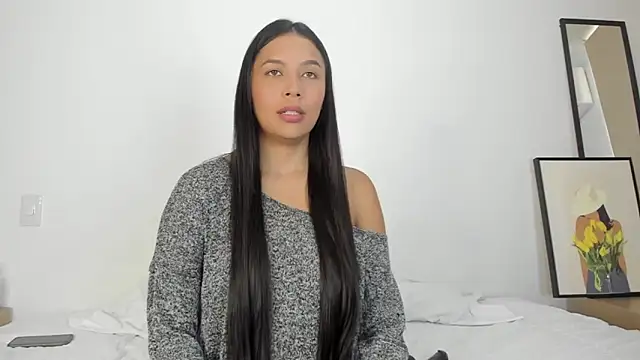 Snapshot of rouse_4 chatting on October 19, 2025, 5:48 pm rouse 4 online show from October 19, 2025, 5:48 pm