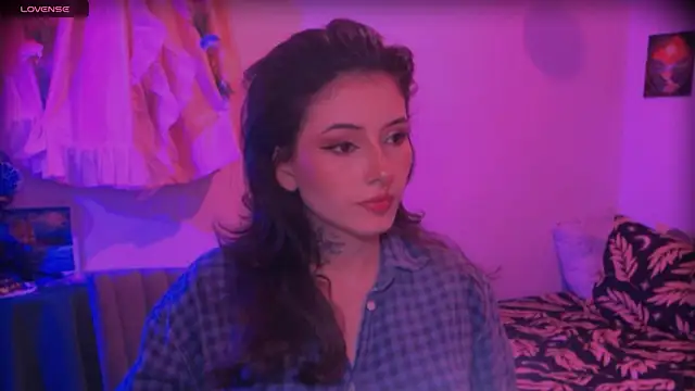 Snapshot of LiliJones_ chatting on March 28, 2026, 7:59 pm LiliJones online show from March 28, 2026, 7:59 pm