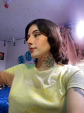 Snapshot of LiliJones_ chatting on April 27, 2026, 6:50 pm LiliJones online show from April 27, 2026, 6:50 pm