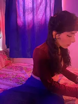 LiliJones  online show from December 16, 2025, 4:44 pm