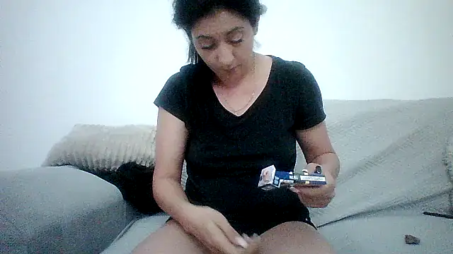 davenmichelle00 online show from July 7, 2026, 3:04 pm