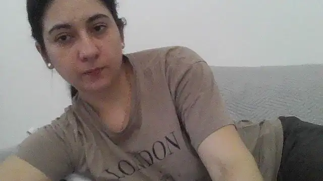 Snapshot of davenmichelle00 chatting on April 5, 2026, 5:14 am davenmichelle00 online show from April 5, 2026, 5:14 am