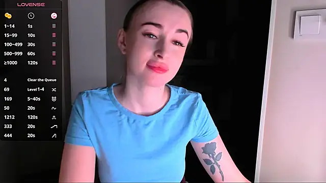 Kimmberr online show from January 10, 2025, 3:29 am