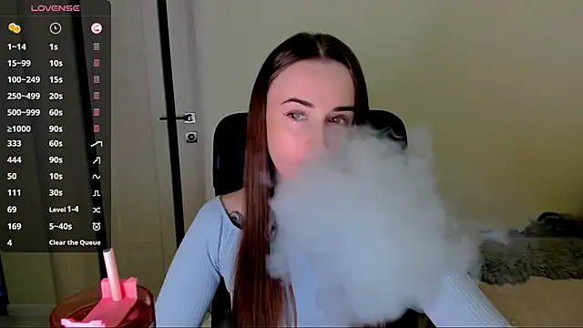 Kimmberr online show from October 21, 2025, 3:39 am