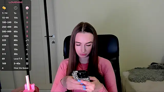 Kimmberr online show from October 28, 2025, 6:56 am