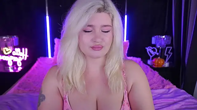 CocoSecretss online show from November 21, 2025, 7:51 am