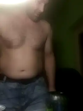 Snapshot of Piter9023 chatting on October 29, 2025, 6:18 pm Piter9023 online show from October 29, 2025, 6:18 pm