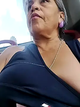 Snapshot of DirtyBIianca chatting on April 3, 2026, 2:45 pm DirtyBIianca online show from April 3, 2026, 2:45 pm