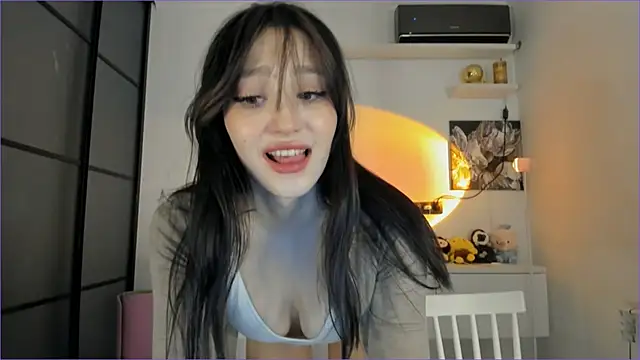 Snapshot of kokyokka_v chatting on December 3, 2025, 3:40 am kokyokka v online show from December 3, 2025, 3:40 am