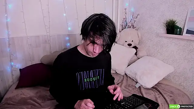 Snapshot of CalvinOwens chatting on October 3, 2025, 3:09 am CalvinOwens online show from October 3, 2025, 3:09 am