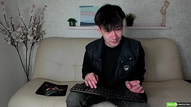 Snapshot of CalvinOwens chatting on March 21, 2025, 3:33 am CalvinOwens online show from March 21, 2025, 3:33 am