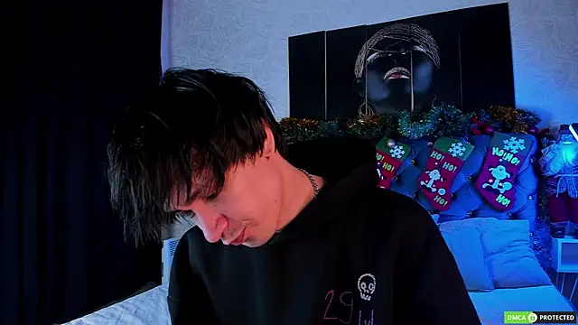 Snapshot of CalvinOwens chatting on December 14, 2025, 6:13 pm CalvinOwens online show from December 14, 2025, 6:13 pm