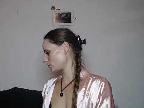 naikah714 online show from November 13, 2025, 4:11 pm