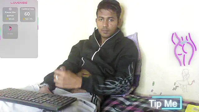 just fucks online show from December 22, 2025, 6:52 pm