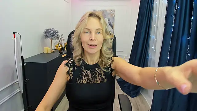 Snapshot of Sinty_Devis chatting on January 9, 2026, 4:19 am Sinty Devis online show from January 9, 2026, 4:19 am