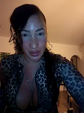 Snapshot of TheGoddessBianca chatting on December 7, 2024, 3:58 pm TheGoddessBianca online show from December 7, 2024, 3:58 pm