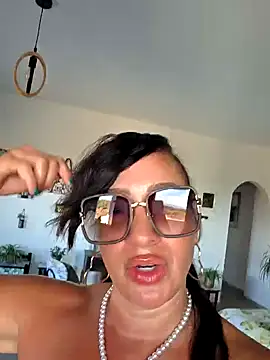 Snapshot of TheGoddessBianca chatting on September 27, 2025, 2:45 pm TheGoddessBianca online show from September 27, 2025, 2:45 pm