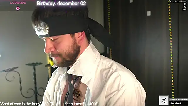 Snapshot of just_maxii chatting on November 15, 2025, 10:47 pm just maxii online show from November 15, 2025, 10:47 pm