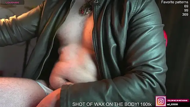 Snapshot of just_maxii chatting on April 21, 2026, 11:44 pm just maxii online show from April 21, 2026, 11:44 pm