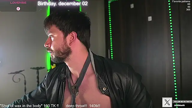 Snapshot of just_maxii chatting on November 25, 2025, 9:59 pm just maxii online show from November 25, 2025, 9:59 pm