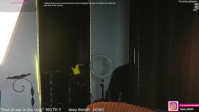 Snapshot of just_maxii chatting on November 8, 2025, 11:52 pm just maxii online show from November 8, 2025, 11:52 pm