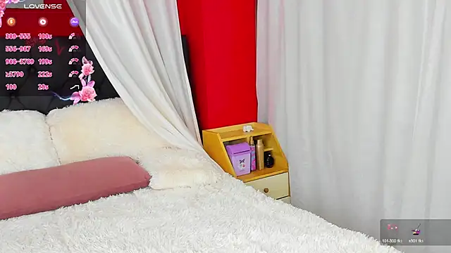 SophiaLiu online show from October 1, 2025, 2:10 pm