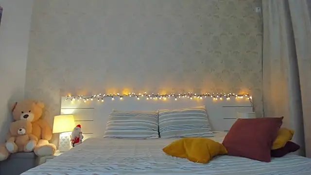 Snapshot of best_bomb chatting on December 4, 2024, 4:43 pm best bomb online show from December 4, 2024, 4:43 pm