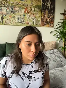 Nina-Eros1 online show from April 11, 2026, 5:49 pm