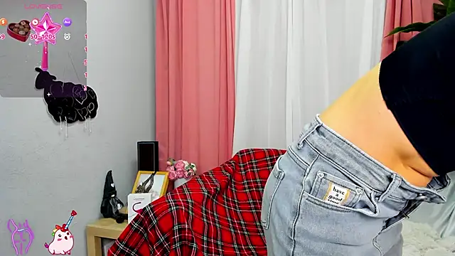 jessica tiny online show from March 1, 2025, 1:32 am