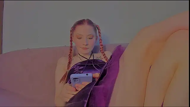 Snapshot of Lizzyjordanxo chatting on April 27, 2026, 3:21 pm Lizzyjordanxo online show from April 27, 2026, 3:21 pm