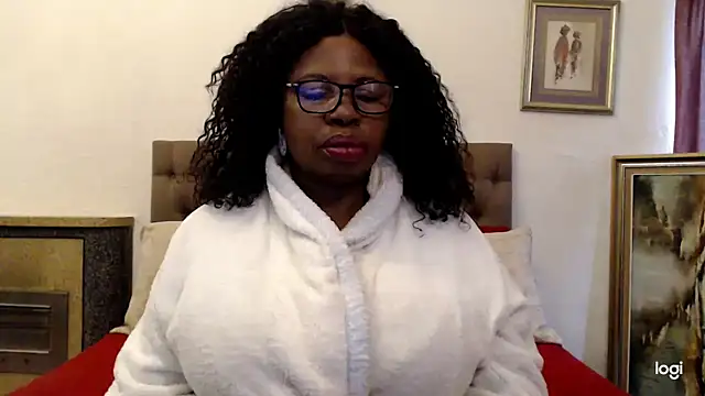 Snapshot of OmegaLipps chatting on December 21, 2025, 6:15 am OmegaLipps online show from December 21, 2025, 6:15 am