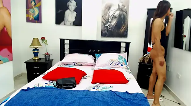 Snapshot of VeronicaReynolds chatting on February 12, 2025, 3:05 pm VeronicaReynolds online show from February 12, 2025, 3:05 pm