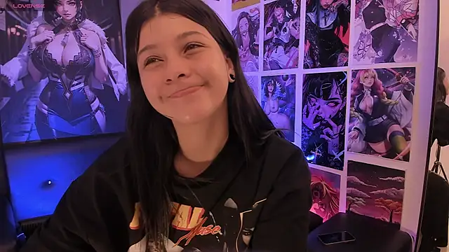 Snapshot of LanaKyutt chatting on December 18, 2025, 2:10 pm LanaKyutt online show from December 18, 2025, 2:10 pm