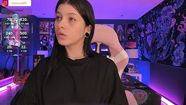 Snapshot of LanaKyutt chatting on September 18, 2025, 10:35 pm LanaKyutt online show from September 18, 2025, 10:35 pm