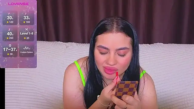 Nikki Kardashian online show from February 6, 2025, 11:26 pm